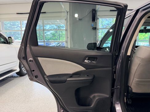 Used 2016 Honda CR-V EX image 17