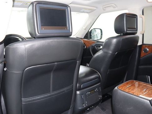 Used 2018 INFINITI QX80 4WD w/ Driver Assistance Package image 32