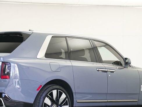 New 2026 Rolls-Royce Cullinan image 52