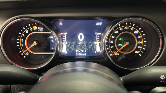 Used 2023 Jeep Gladiator Sport AWD/4WD image 17