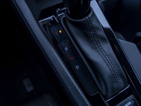 Used 2024 Honda Accord Sport image 29