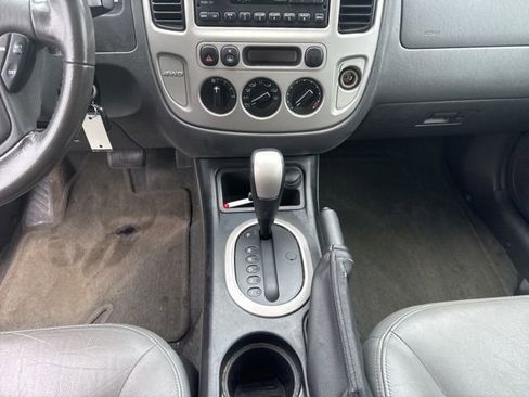 Used 2006 Ford Escape XLT AWD/4WD image 17