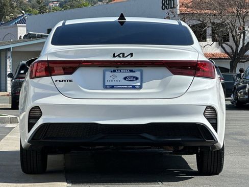 Used 2023 Kia Forte LXS image 4