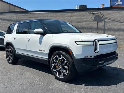 Used 2023 Rivian R1S Adventure AWD/4WD image 2