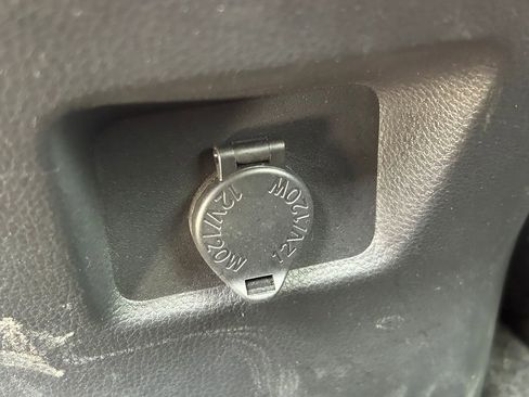 Used 2024 Toyota RAV4 LE AWD/4WD image 21