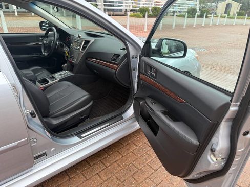 Used 2013 Subaru Legacy 2.5i Limited image 22
