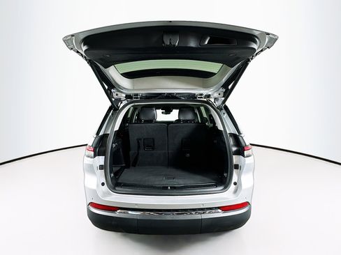 Used 2021 Jeep Grand Cherokee L Limited image 29