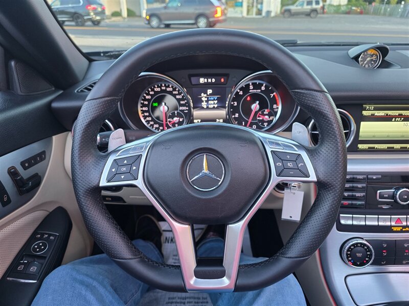 Used 2014 Mercedes-Benz SLK 55 AMG image 6