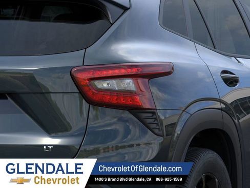New 2026 Chevrolet Trax LT w/ Driver Confidence Package FWD image 11