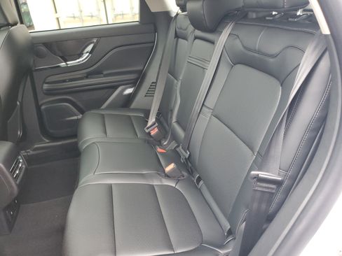 New 2026 Lincoln Corsair Premiere image 28