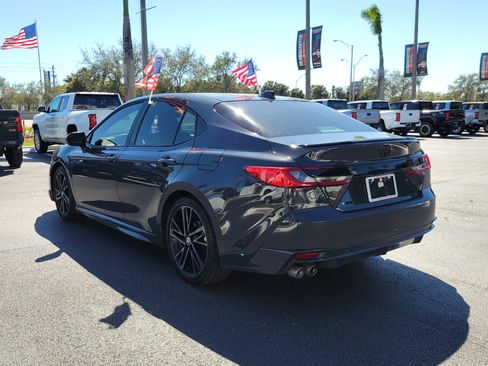 Used 2025 Toyota Camry XSE image 8