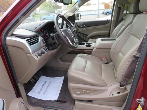 Used 2018 GMC Yukon SLT w/ Open Road Package image 4