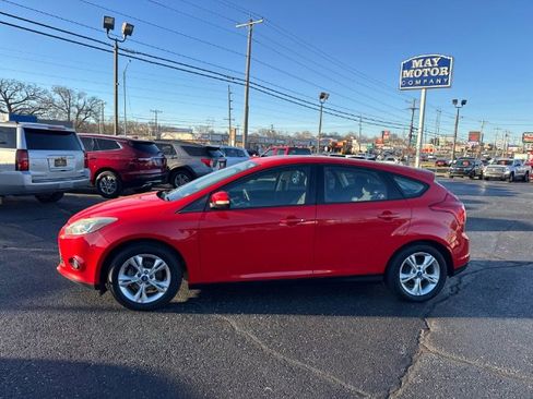 Used 2013 Ford Focus SE image 2