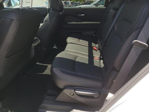 New 2026 Nissan Pathfinder Platinum w/ Cargo Package FWD image 16