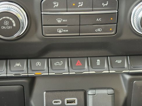 New 2026 GMC Sierra 1500 Pro w/ Graphite Edition image 19