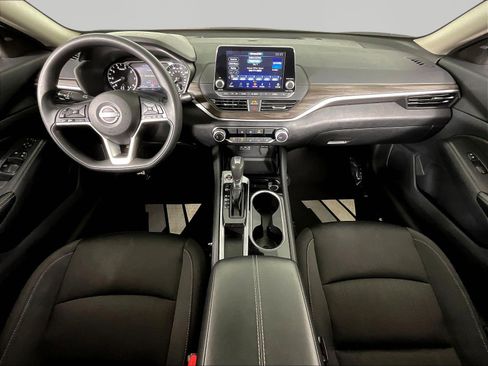 Certified 2024 Nissan Altima 2.5 SV FWD image 7