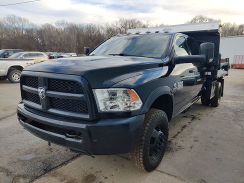 Used 2018 RAM 3500 Tradesman image 8