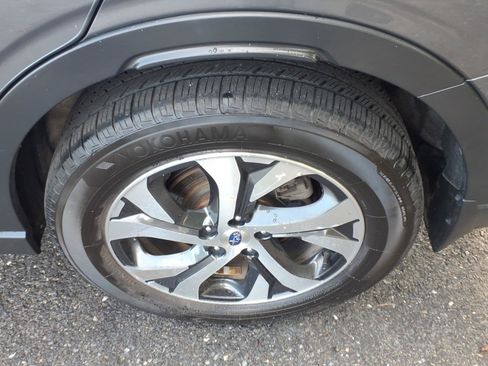 Used 2020 Subaru Outback Touring AWD/4WD image 6