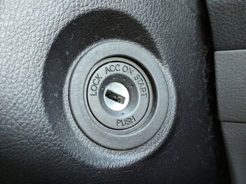 Used 2017 Kia Forte LX image 26