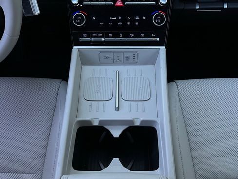 Used 2025 Hyundai Santa Fe SEL image 16