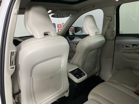 Used 2023 Volvo XC90 B5 Core w/ Protection Package Premier image 16