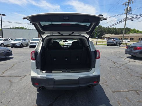 Used 2020 Subaru Ascent Limited w/ Technology Package AWD/4WD image 18