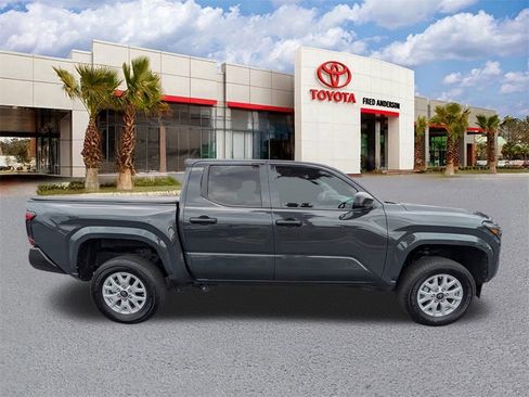 Certified 2024 Toyota Tacoma SR image 4