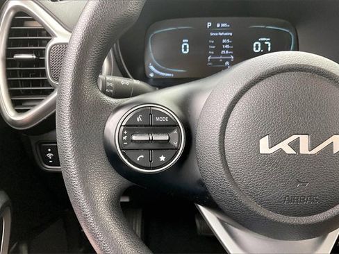 Used 2023 Kia Soul LX w/ LX Technology Package image 22