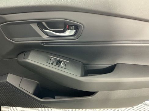 Certified 2025 Honda Accord EX-L image 13