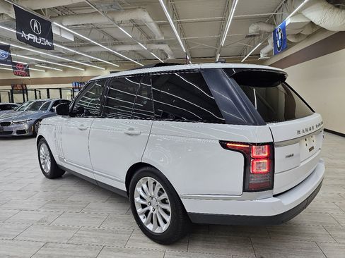 Used 2017 Land Rover Range Rover HSE image 8