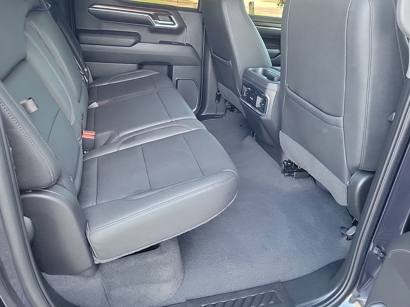 Certified 2022 GMC Sierra 1500 SLT w/ SLT Premium Package RWD image 16