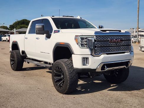 Used 2021 GMC Sierra 2500 Denali w/ Denali Ultimate Package AWD/4WD image 3