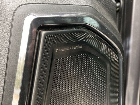 Used 2025 RAM 3500 Limited image 28