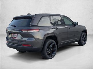 New 2025 Jeep Grand Cherokee Limited w/ Black Appearance Package video 2