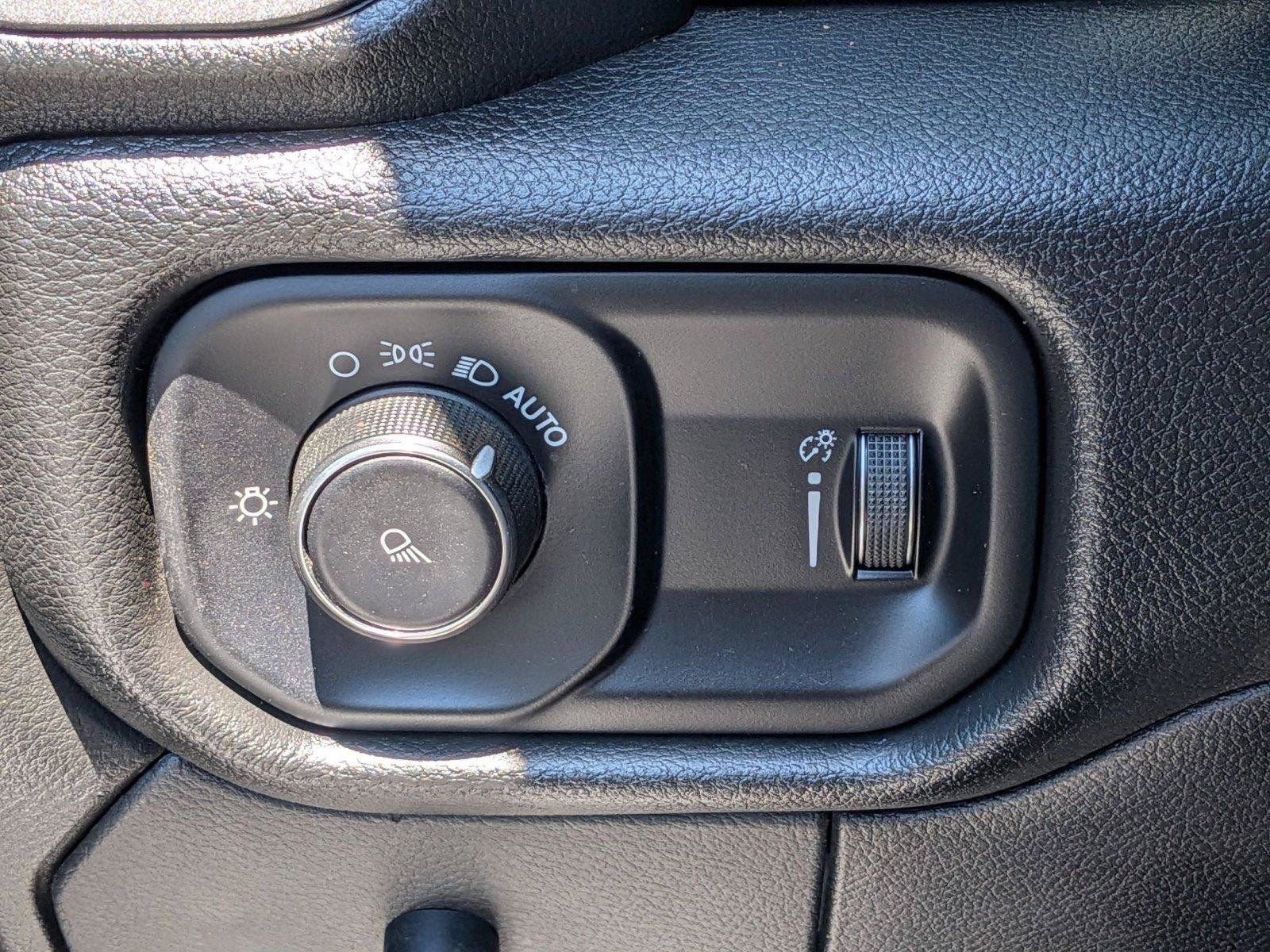 Certified 2022 RAM 2500 Tradesman AWD/4WD image 16
