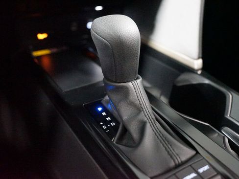 Certified 2025 Toyota Camry LE image 21