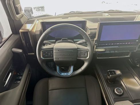 Used 2024 GMC Hummer EV 2X w/ LPO, Illumination Package image 27