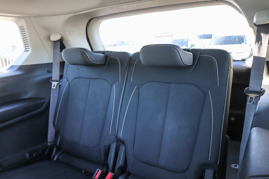Used 2023 Jeep Grand Cherokee L Laredo RWD image 22