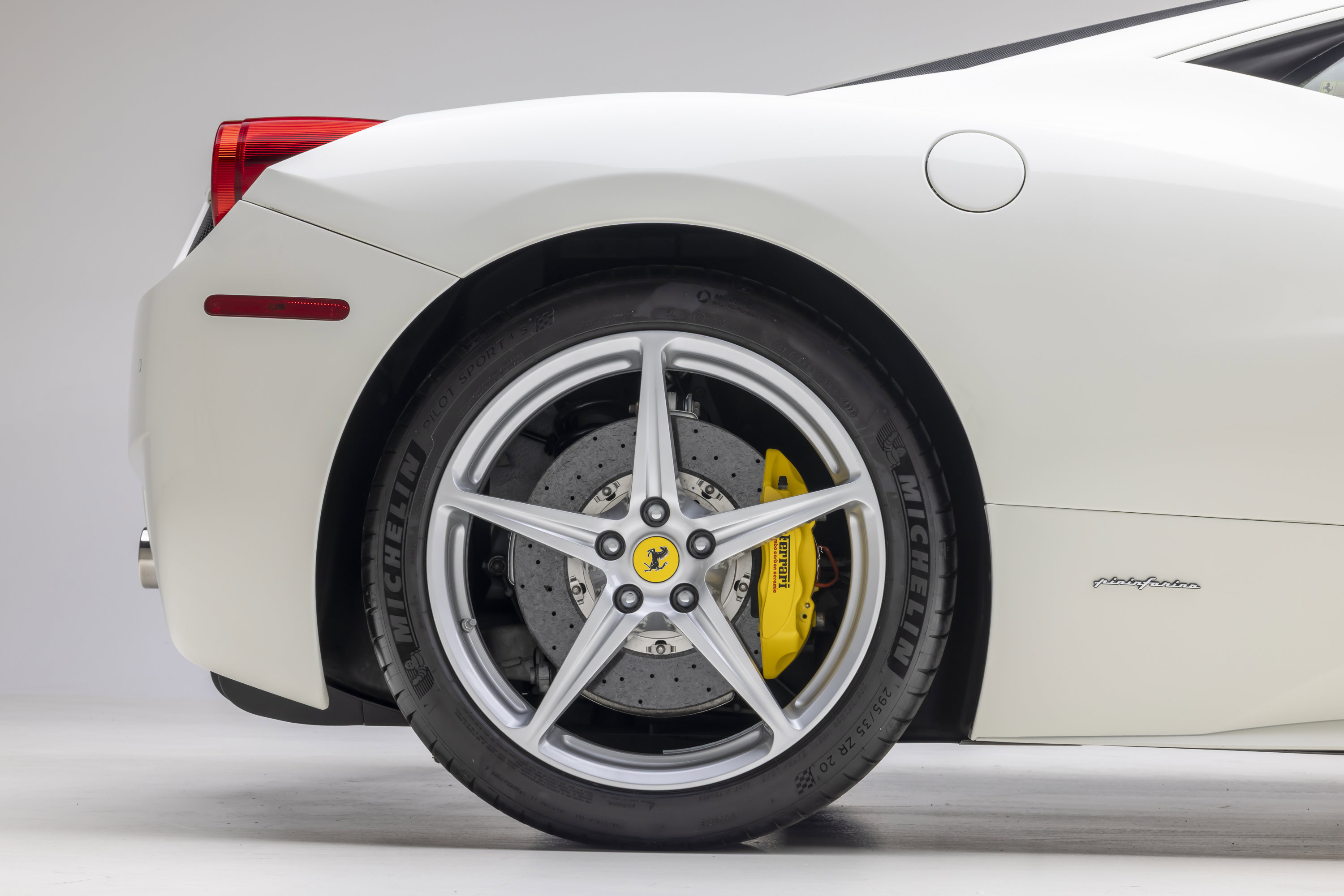 Certified 2014 Ferrari 458 Italia Coupe RWD image 17