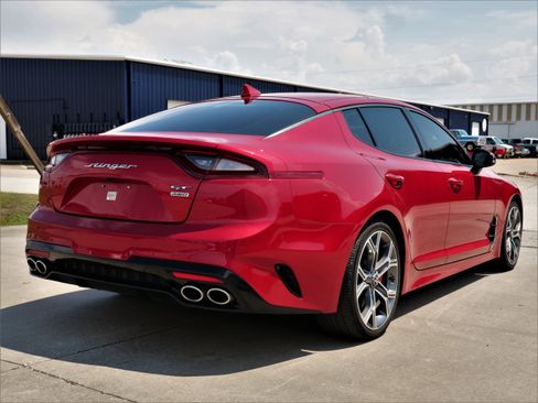 Used 2020 Kia Stinger GT1 image 10