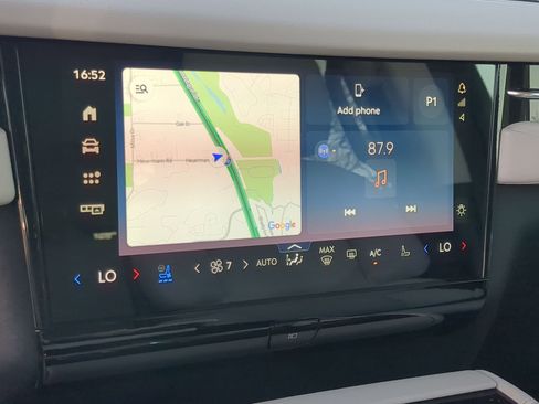 New 2026 Lincoln Navigator L Premier image 15