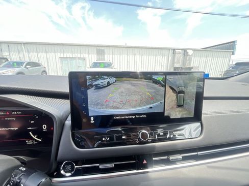 Used 2025 Mitsubishi Outlander SE FWD image 17