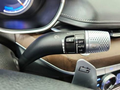 Used 2024 Genesis G80 image 43