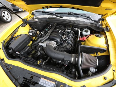 Used 2010 Chevrolet Camaro SS w/ RS Package image 28