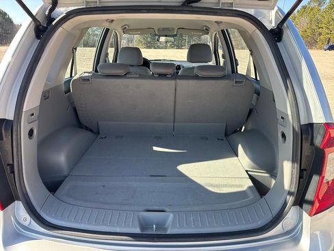 Used 2009 Kia Rondo LX image 20