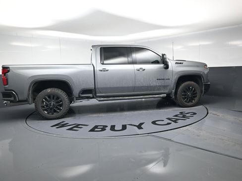 Used 2025 Chevrolet Silverado 2500 LTZ w/ LTZ Plus Package image 10