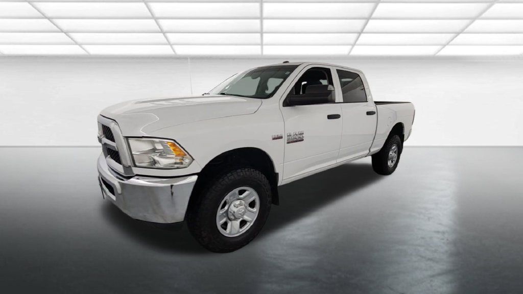 Used 2015 RAM 2500 Tradesman w/ Chrome Appearance Group AWD/4WD image 3