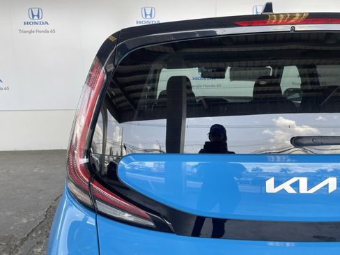 Used 2024 Kia Soul LX image 43