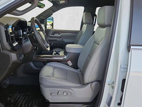 New 2026 Chevrolet Silverado 2500 LT w/ Z71 Chrome Sport Edition AWD/4WD image 4