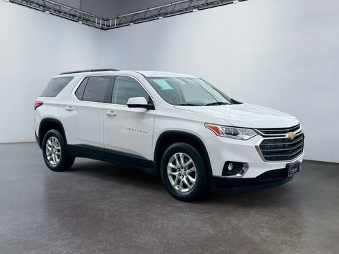 Used 2020 Chevrolet Traverse LT w/ LPO, Floor Liner Package AWD/4WD image 3